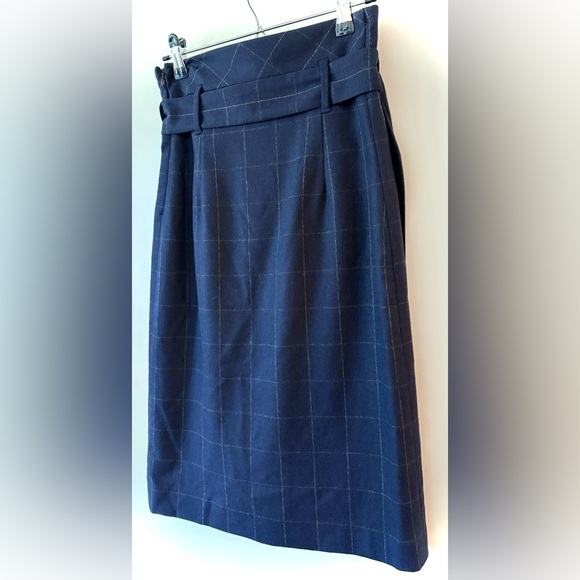 Babaton Aritzia Karl Windowpane
Wrap Skirt 00 XS Navy Blue Wool
Cashmere Blend - Picture 2 of 6
